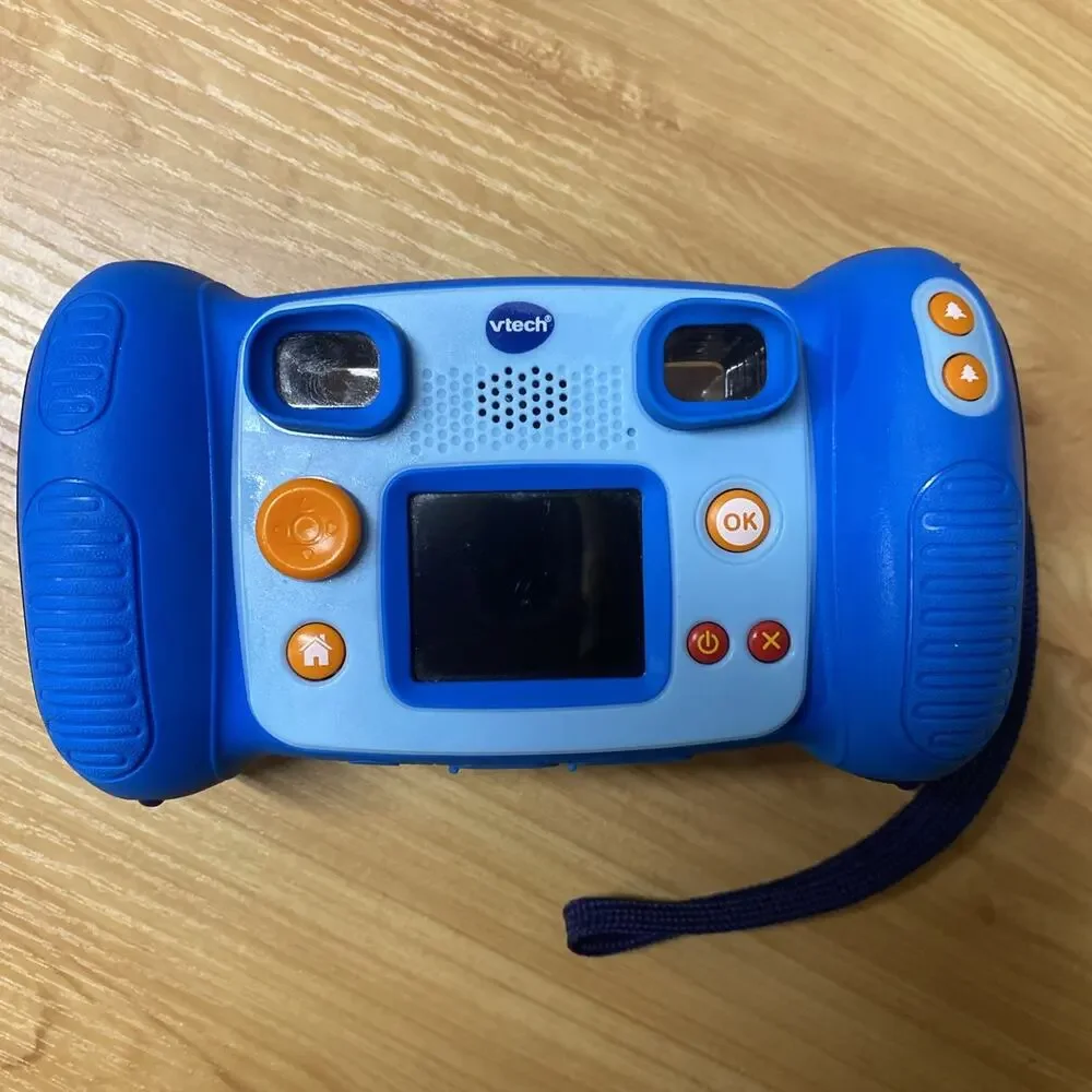 VTech Kidizoom Camera Pix Blue 2 Mega Pixels Used in Excellent Condition Works!